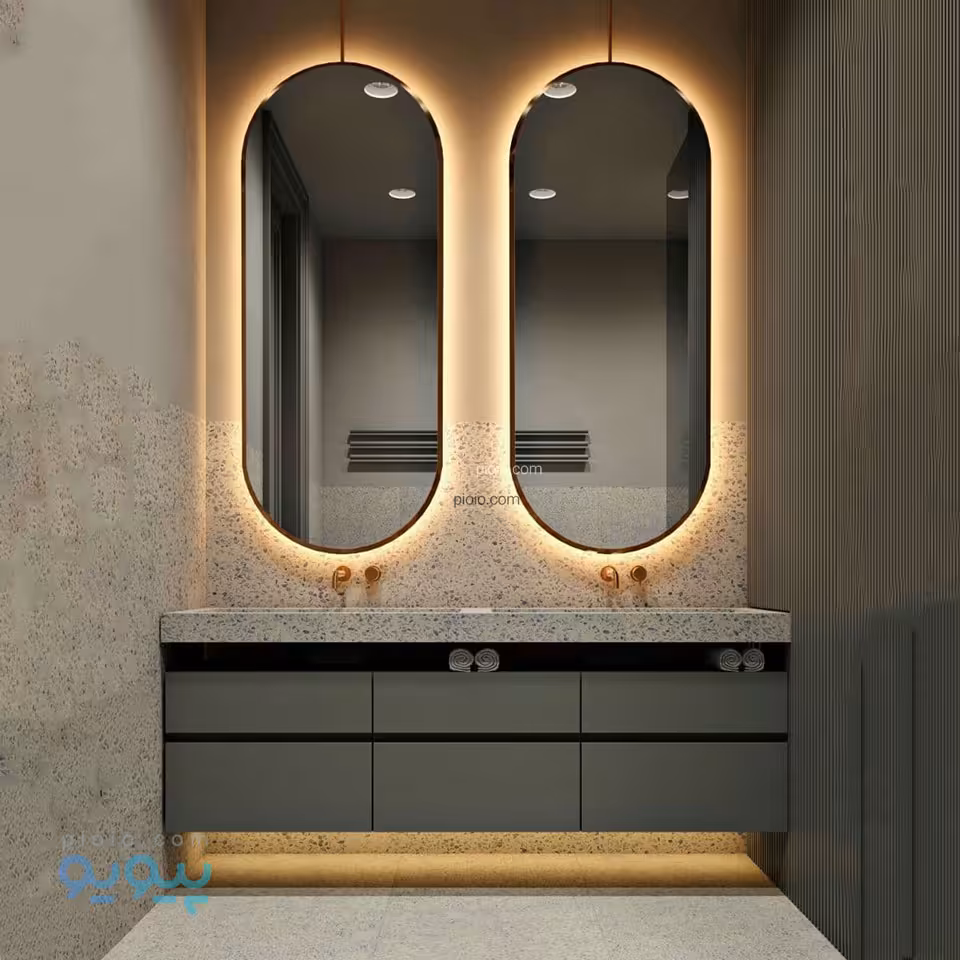 آینه میکاپ و سرویس بهداشتی