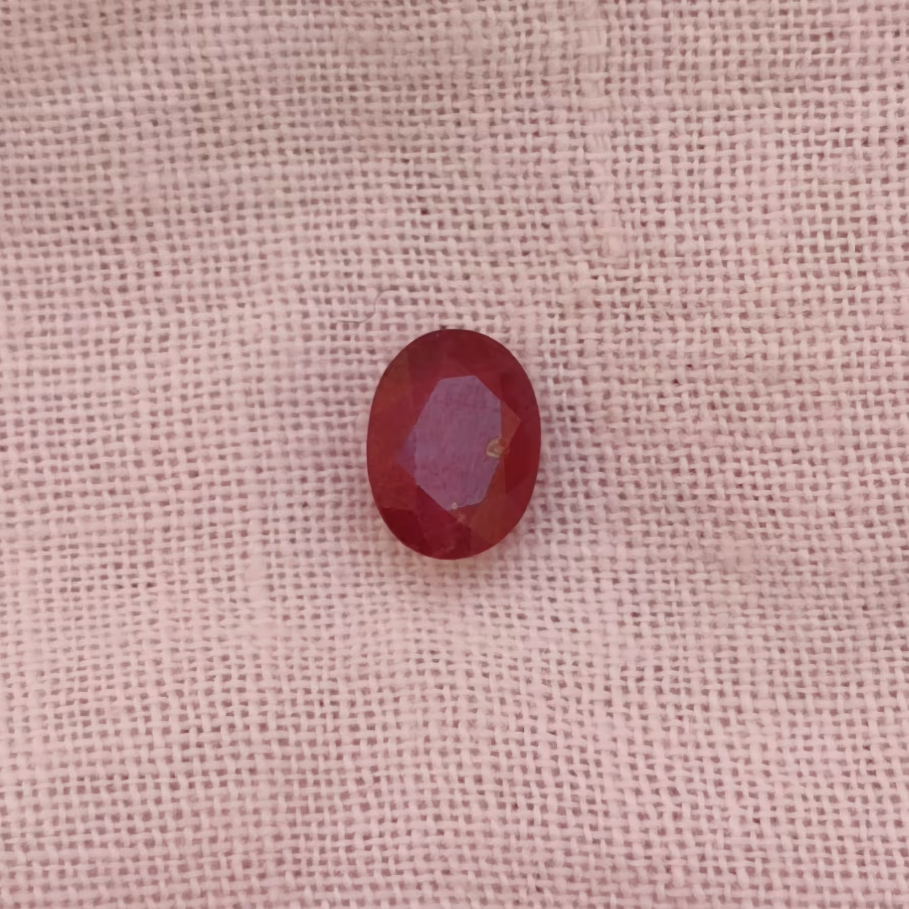 سنگ یاقوت قرمز برمه طبیعی مدل بیضی 