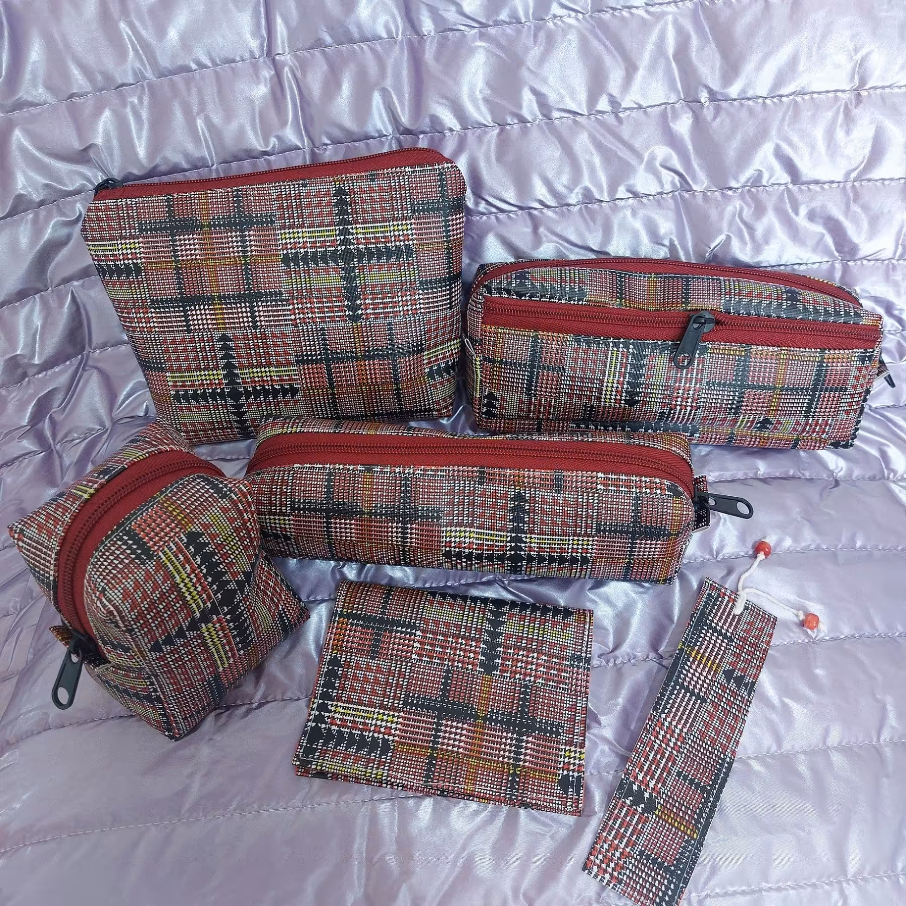 ست 6 تایی جامدادی قرمز طرح ساده