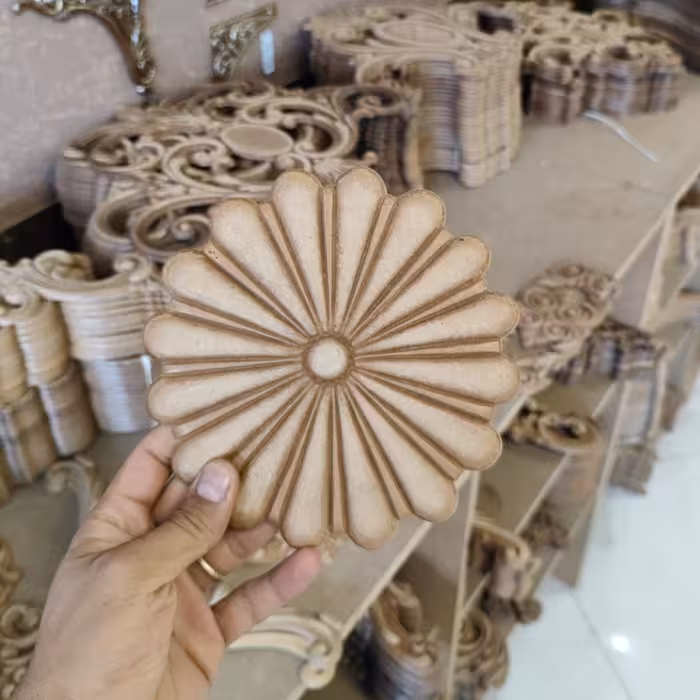 گل چوبی منبت