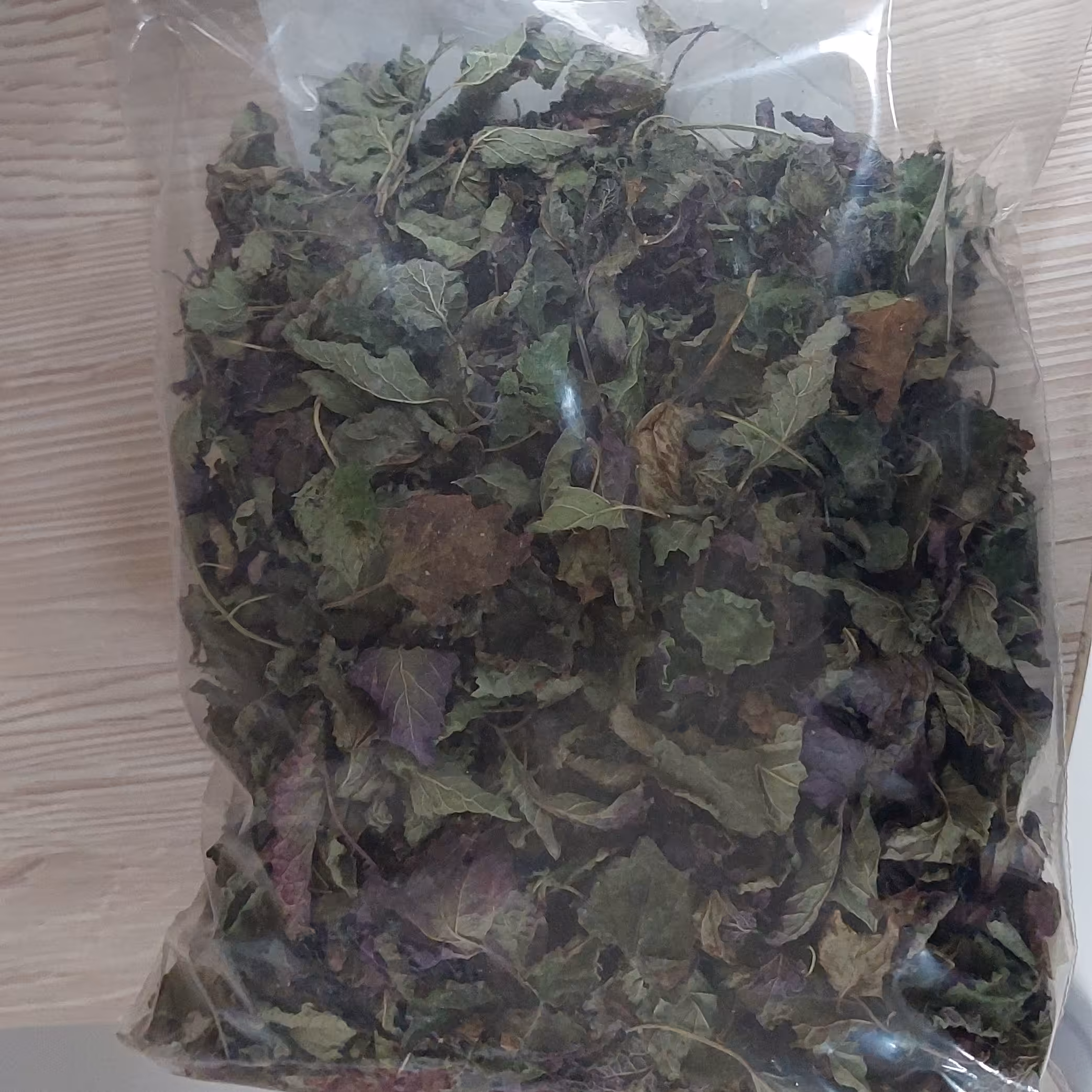 گیاه بادرنجبویه(دمنوش بادرنجبویه)