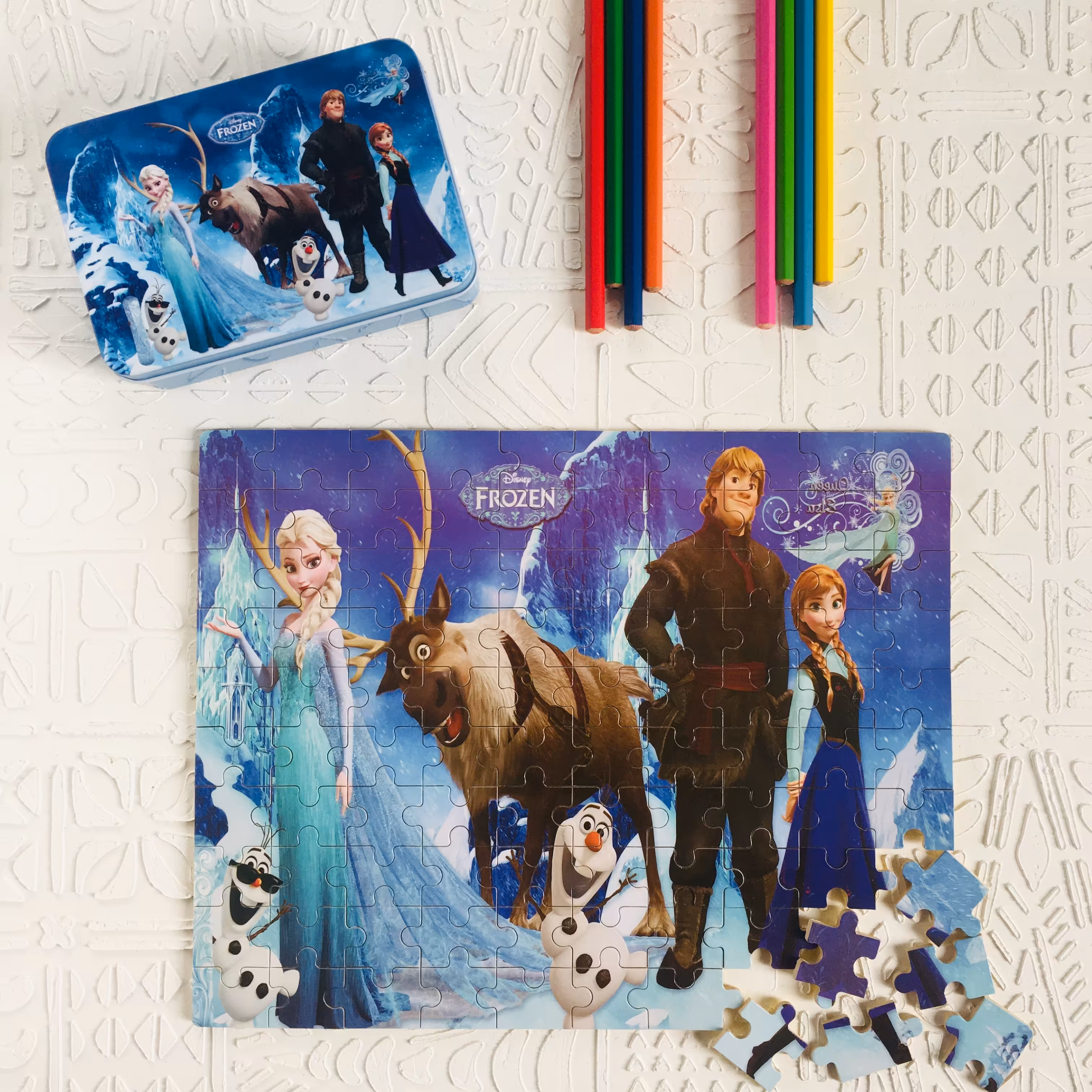 پازل چوبی 100 تکه جعبه فلزی السا و آنا (رافولین گیمز)