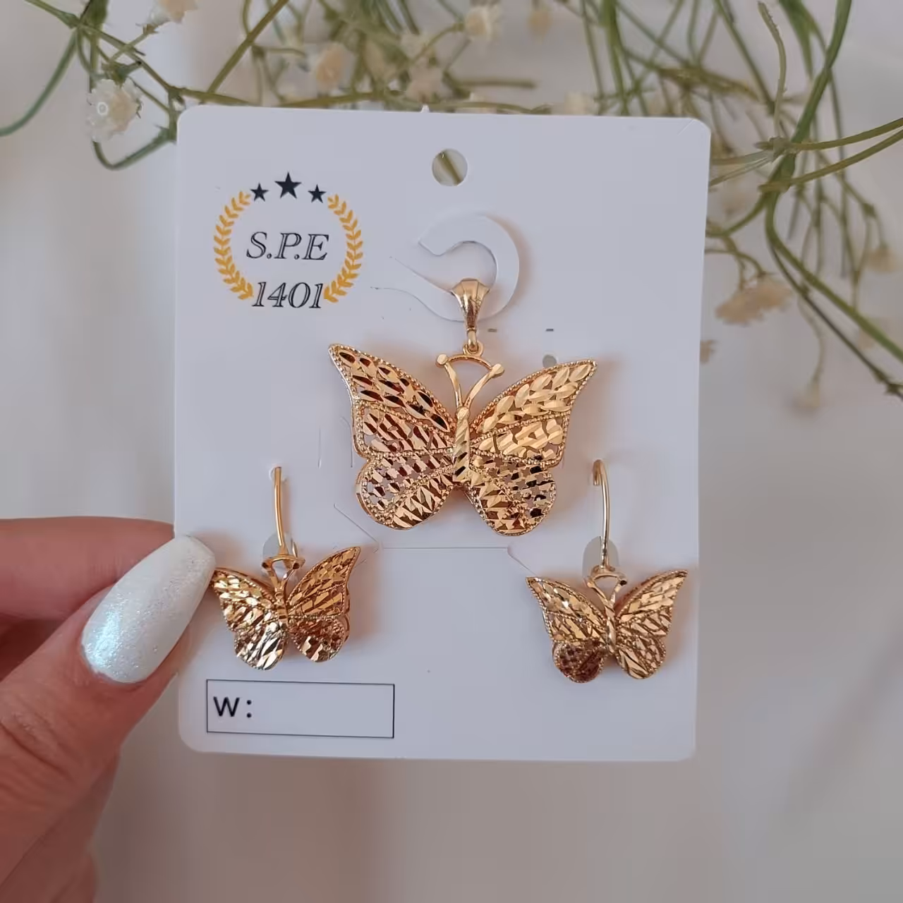 نیمست زنانه طرح طلا. کد 354055. جنس برنجی.دوام رنگ بالا 
4