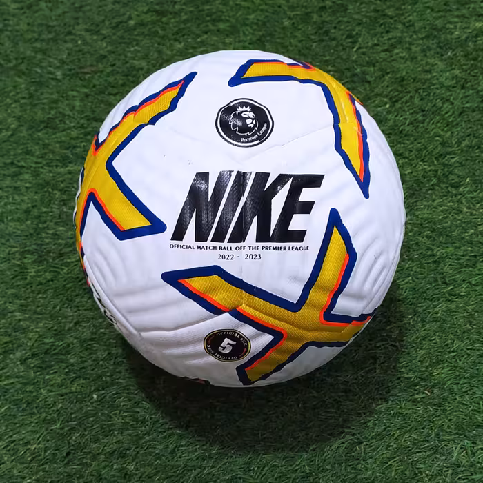 توپ فوتبال چمن چرمی نایک لیگ جزیره 2023  با سوزنی 