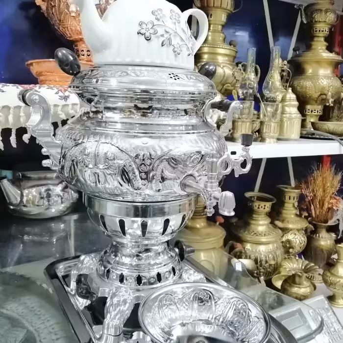 سرویس 4 پارچه قلمزنی سماور  گازی قلمکاری گازسوز گاز سوز بدون تنوره   با روکش کروم نیکل همراه  جام و سینی و قوری 