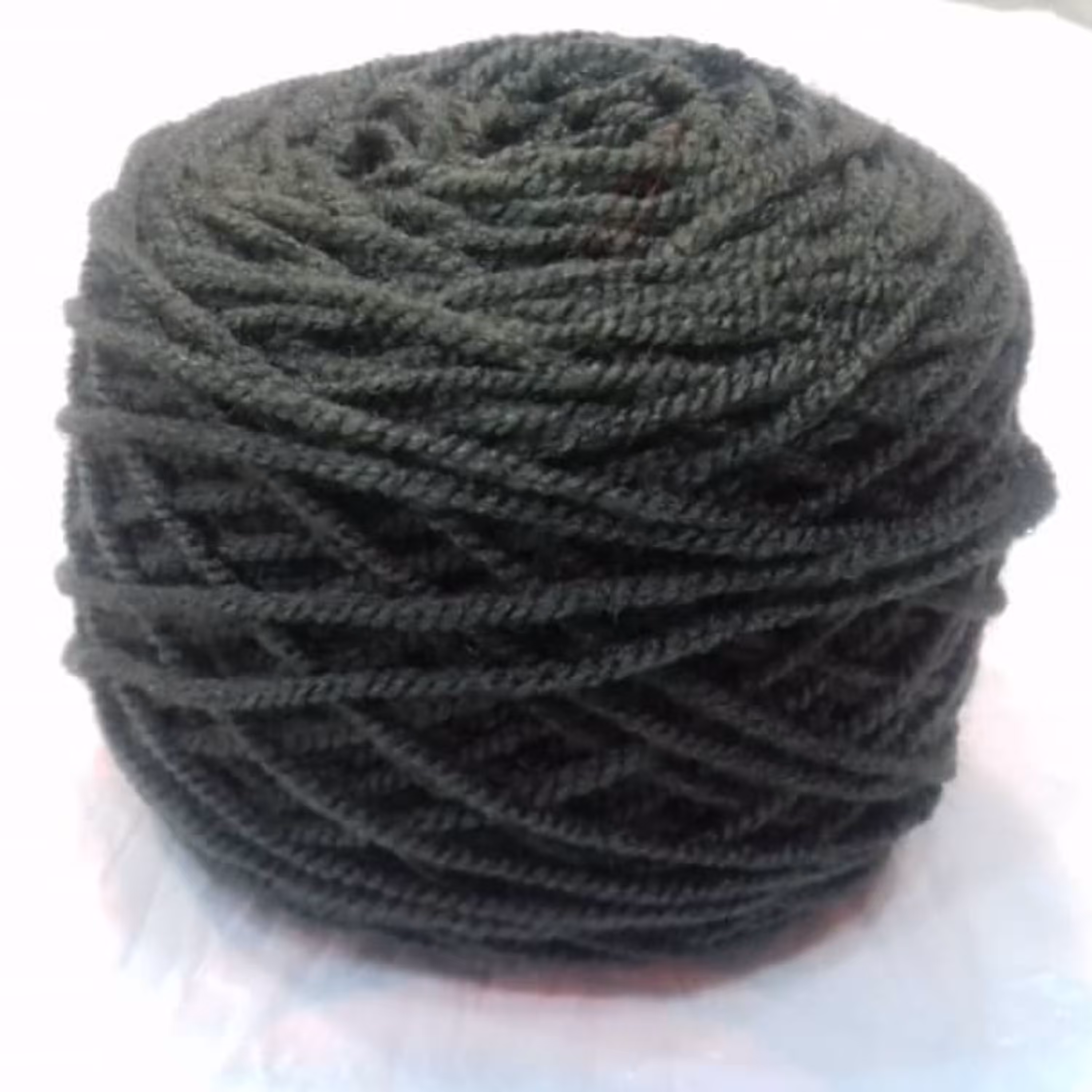 مینی کاموا سبز یشمی تیره (وزن 25 گرم - حدود 75 متر)