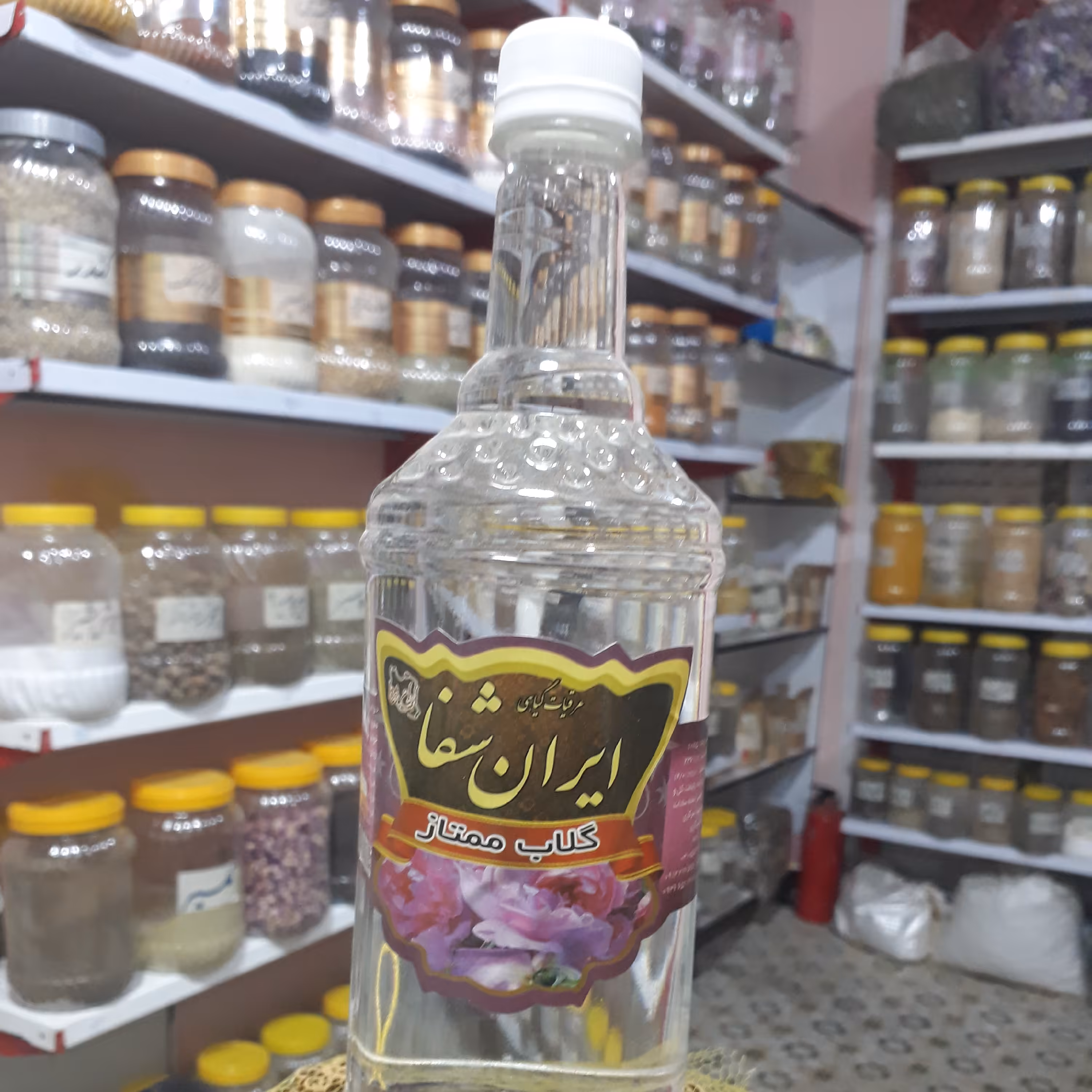 گلاب ممتاز درجه یک. 1لیتری