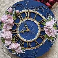 ساعت دیواری قطر 50 دستساز سورمه ای  .قیمت برای این سایز 