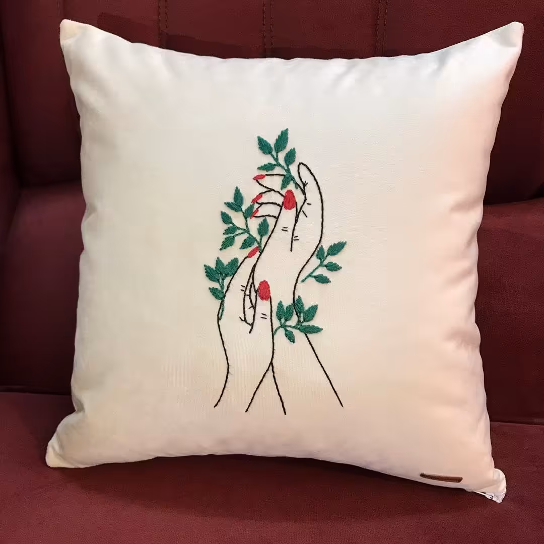 کوسن طرح دست سبز