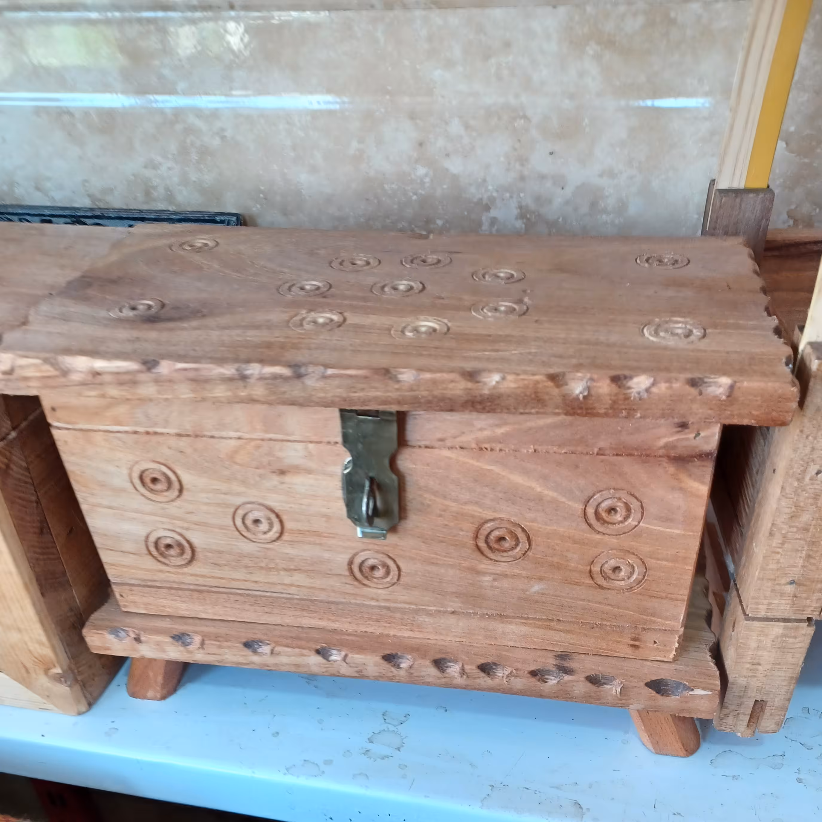 صندوقچه چوبی کوچک 