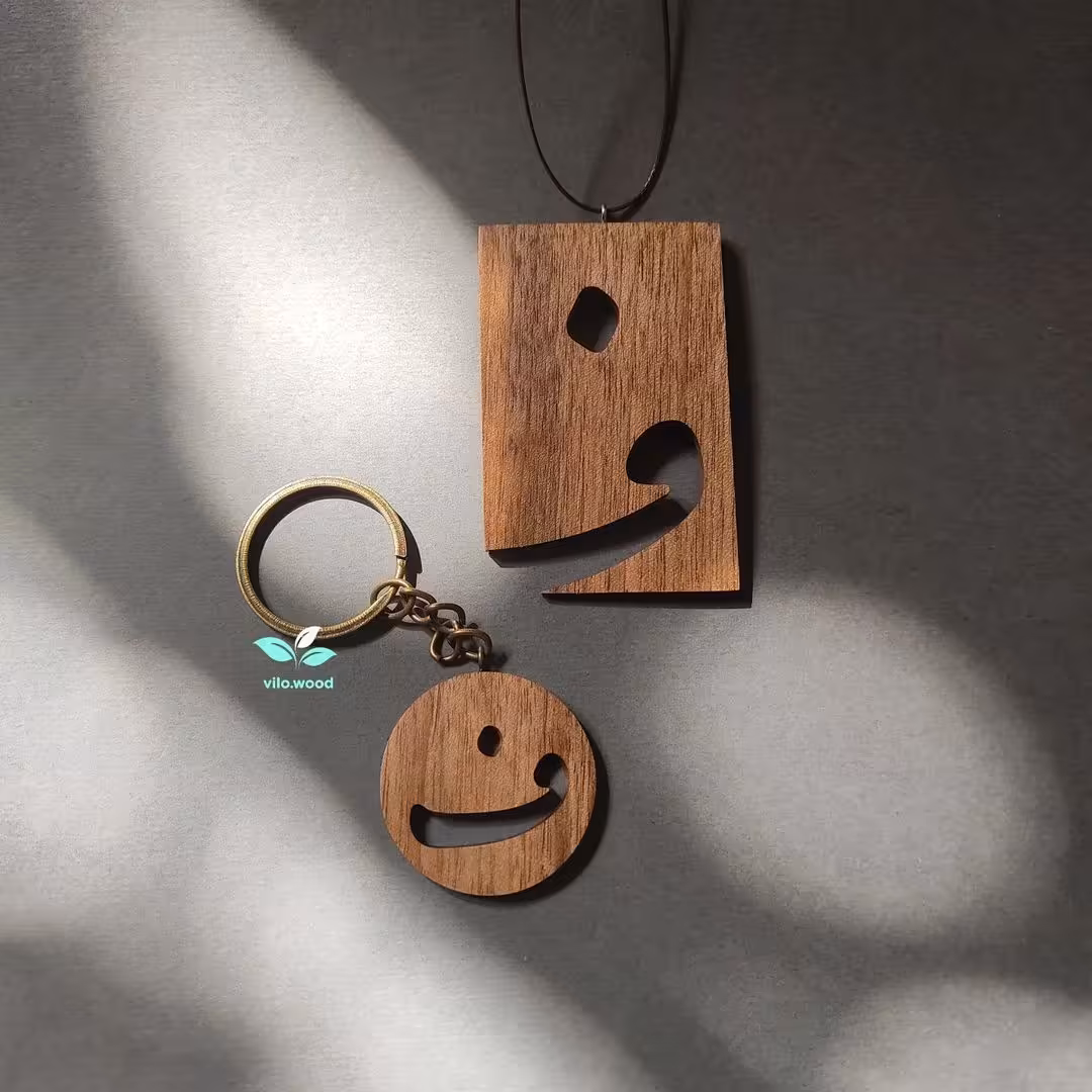 جاکلیدی چوبی ( با نام پیشنهادی شما ) با حرف ف مناسب خانم ها و آقایان مدل 0013