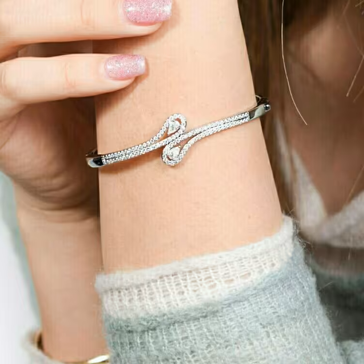 دستبند النگویی ماری