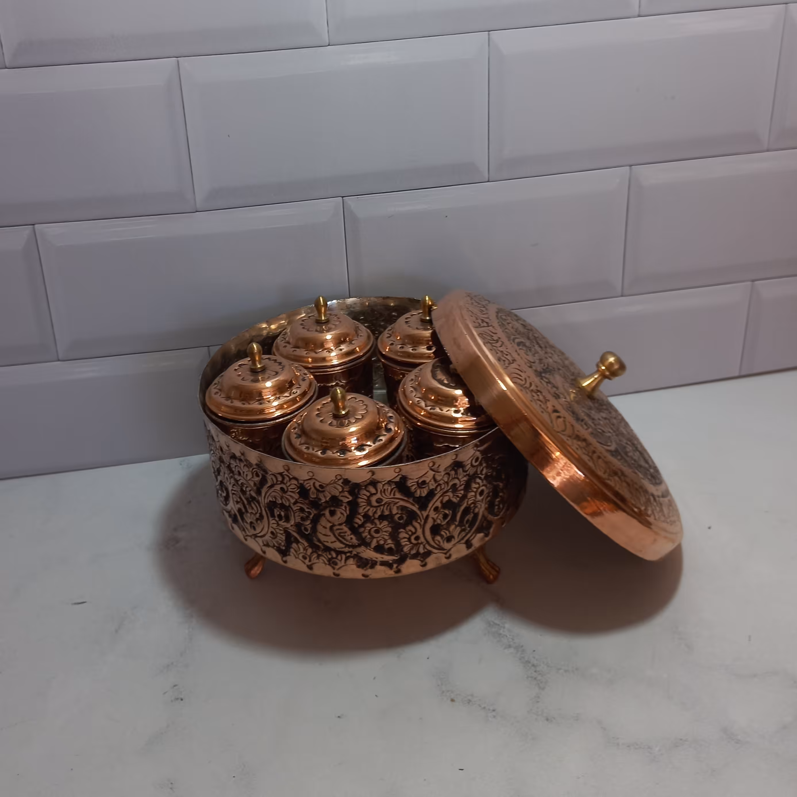 پاسماوری و جا ادویه  سه پایه قلم کاری  شده قلم گل و مرغ 