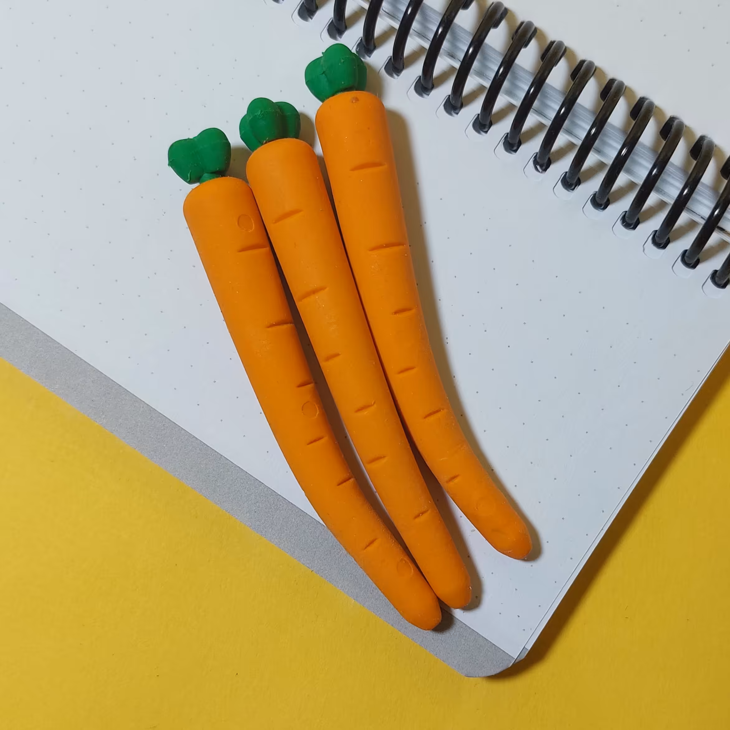 پاکن فانتزی هویج، نوشت افزار  باکیفیت