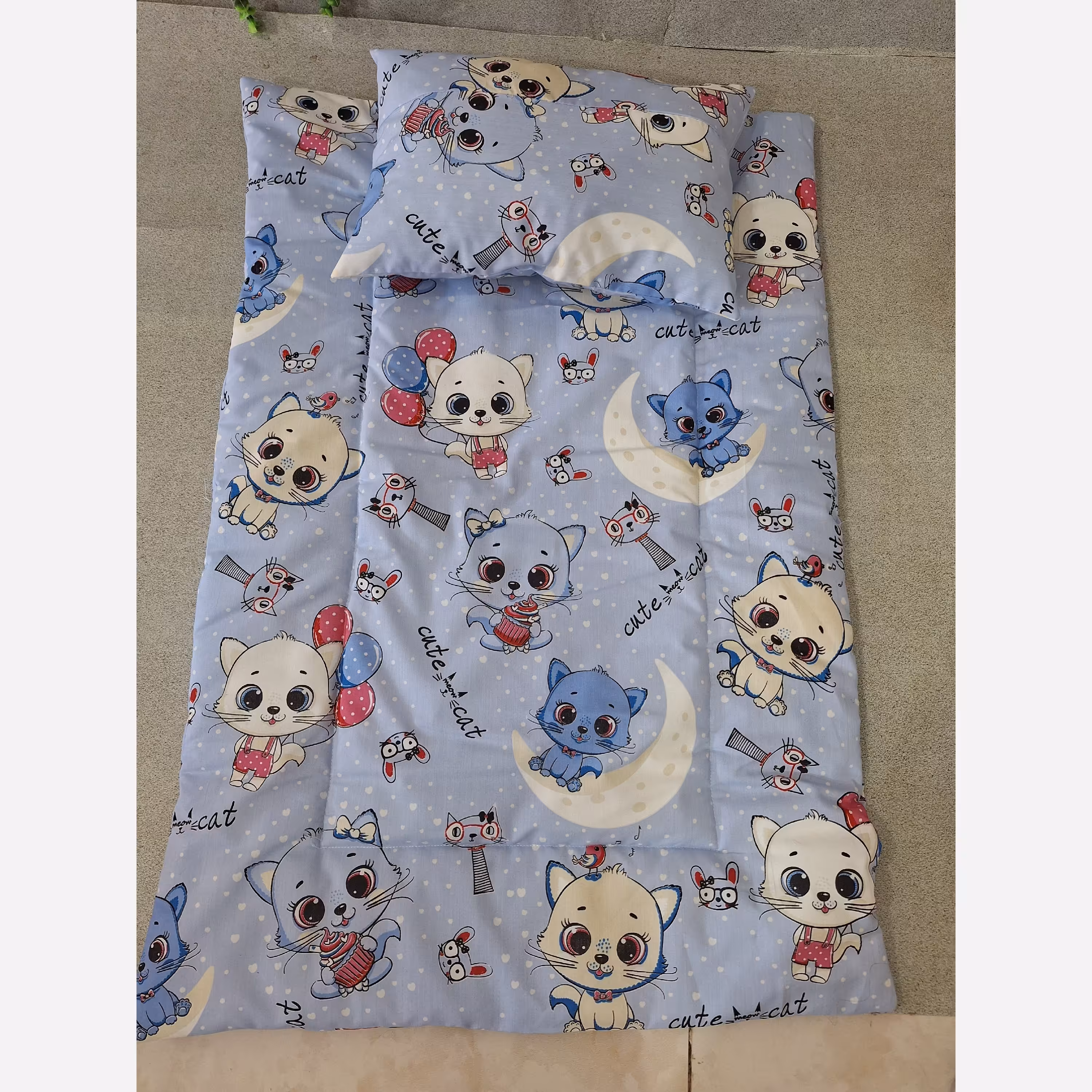 تشک و بالشت نوزادی