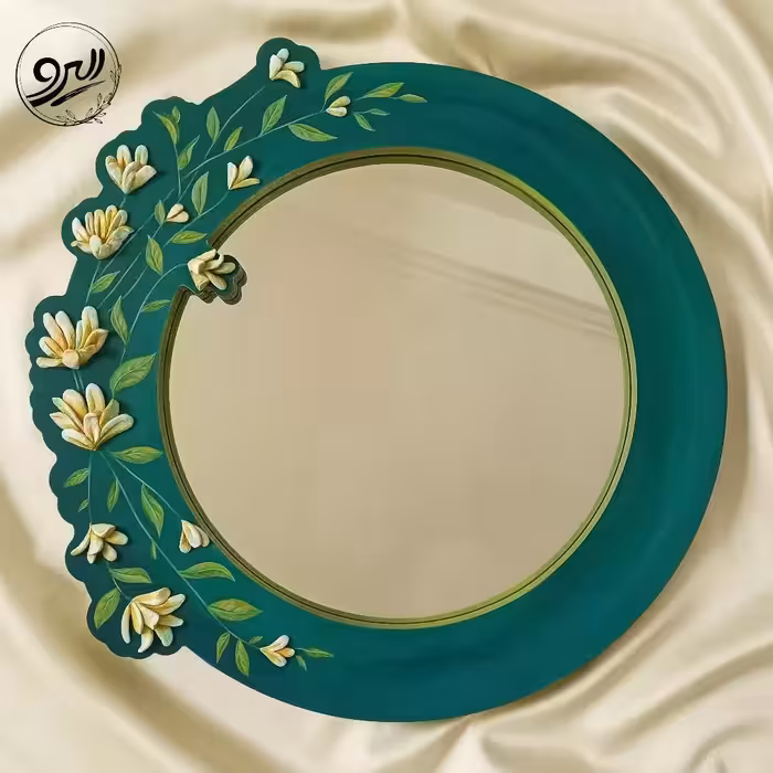 قاب آینه نقاشی با دست،جنس چوب،گل های برجسته ، قطر 45 سانت