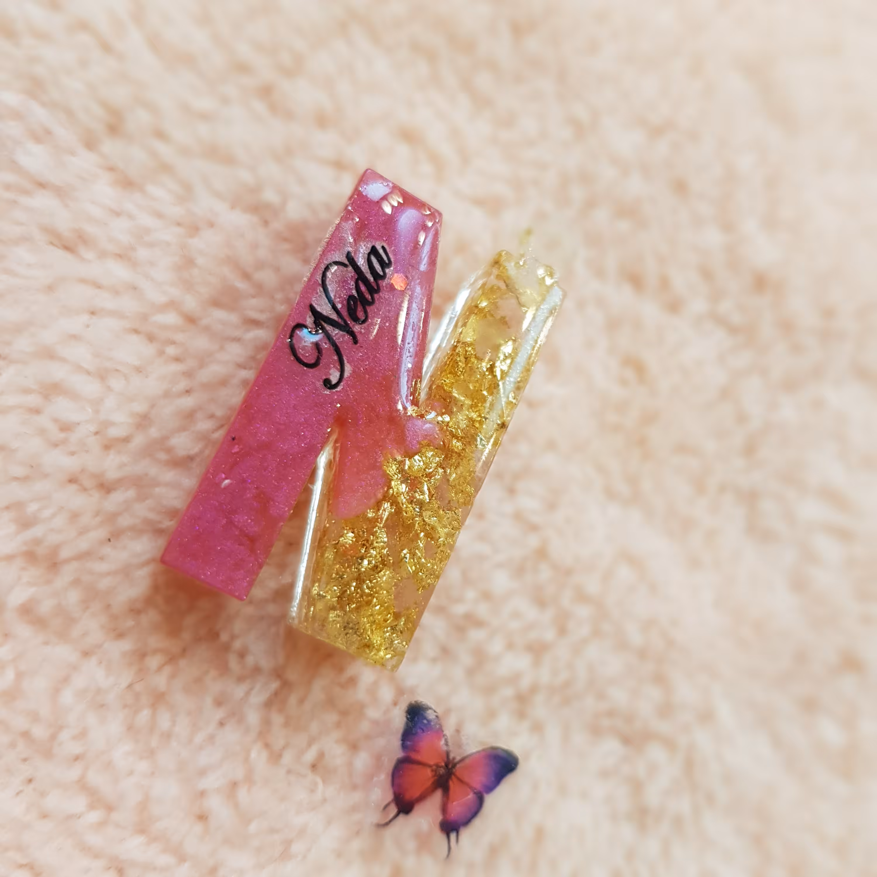 جاسوئیچی حروف اسم انگلیسی فکرشو بکن جاسوئیچی یا گردنبند اسم خودت رو داشته باشی سفارش عمده تخفیف ویژه