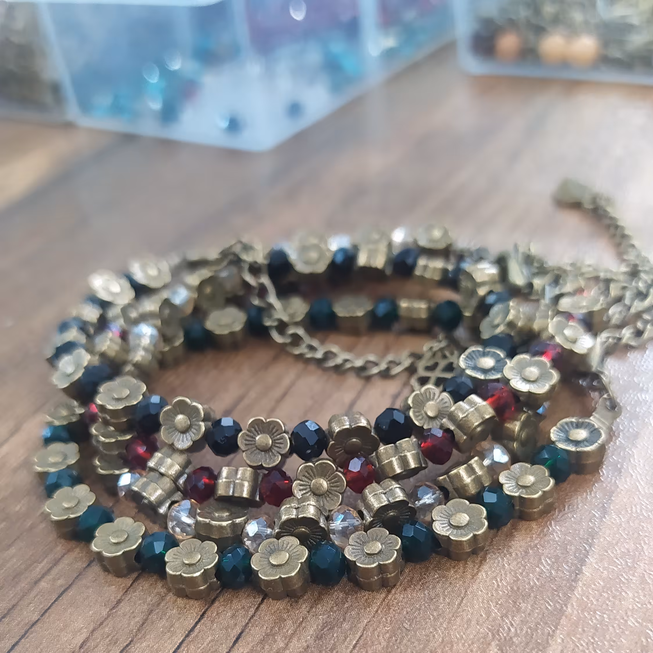 دستبند کریستال (  خرجکار گل )