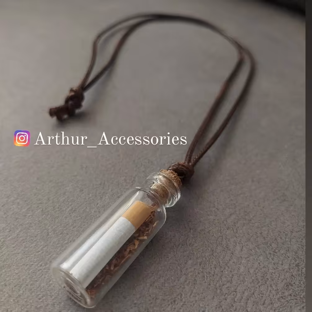 گردنبند شیشه ای، مدل سیگار بهمن، شیشه 5 سانتی، بند چرم، فری سایز، مردانه و زنانه