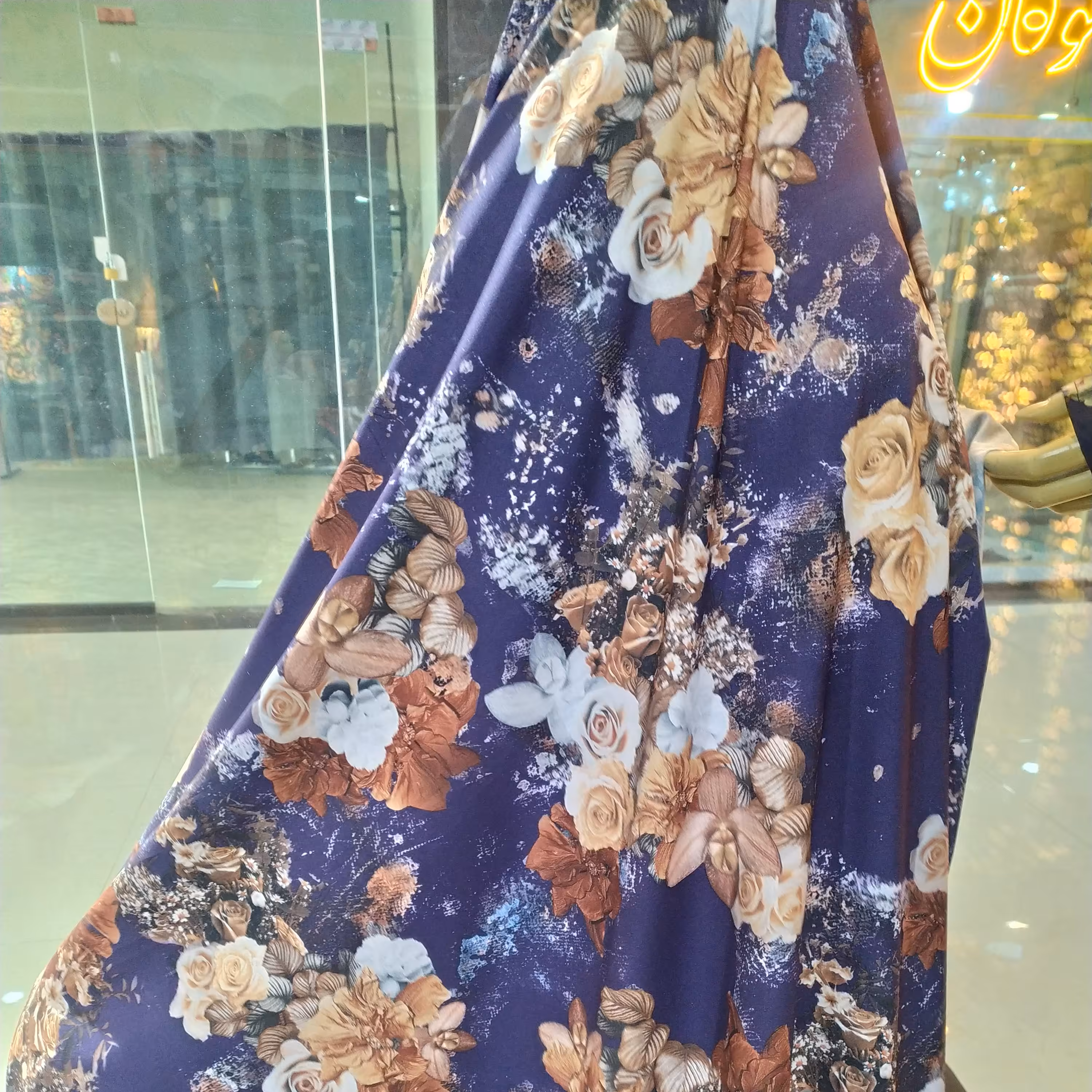 پارچه چادر رنگی سه بعدی مجلسی قوا ره 3مترونیم  عرض 150