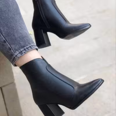 بوت پاشنه دار