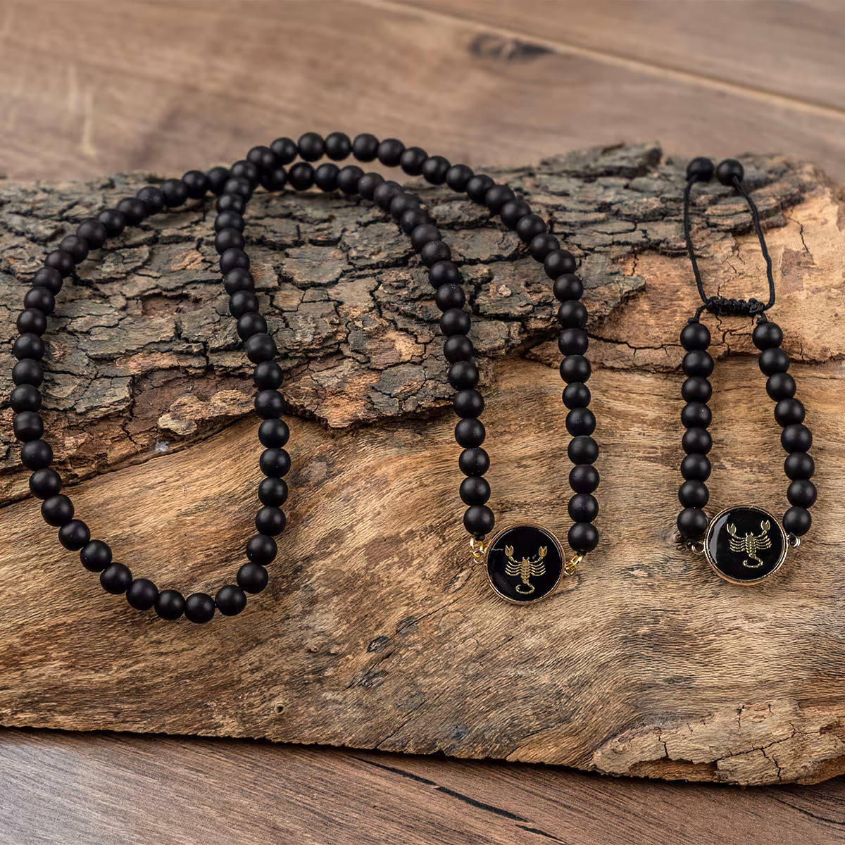 نیم ست مهره ای مشکی مدل Aban