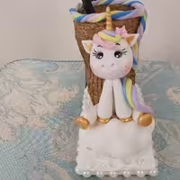 جامدادی اسب شاخدار