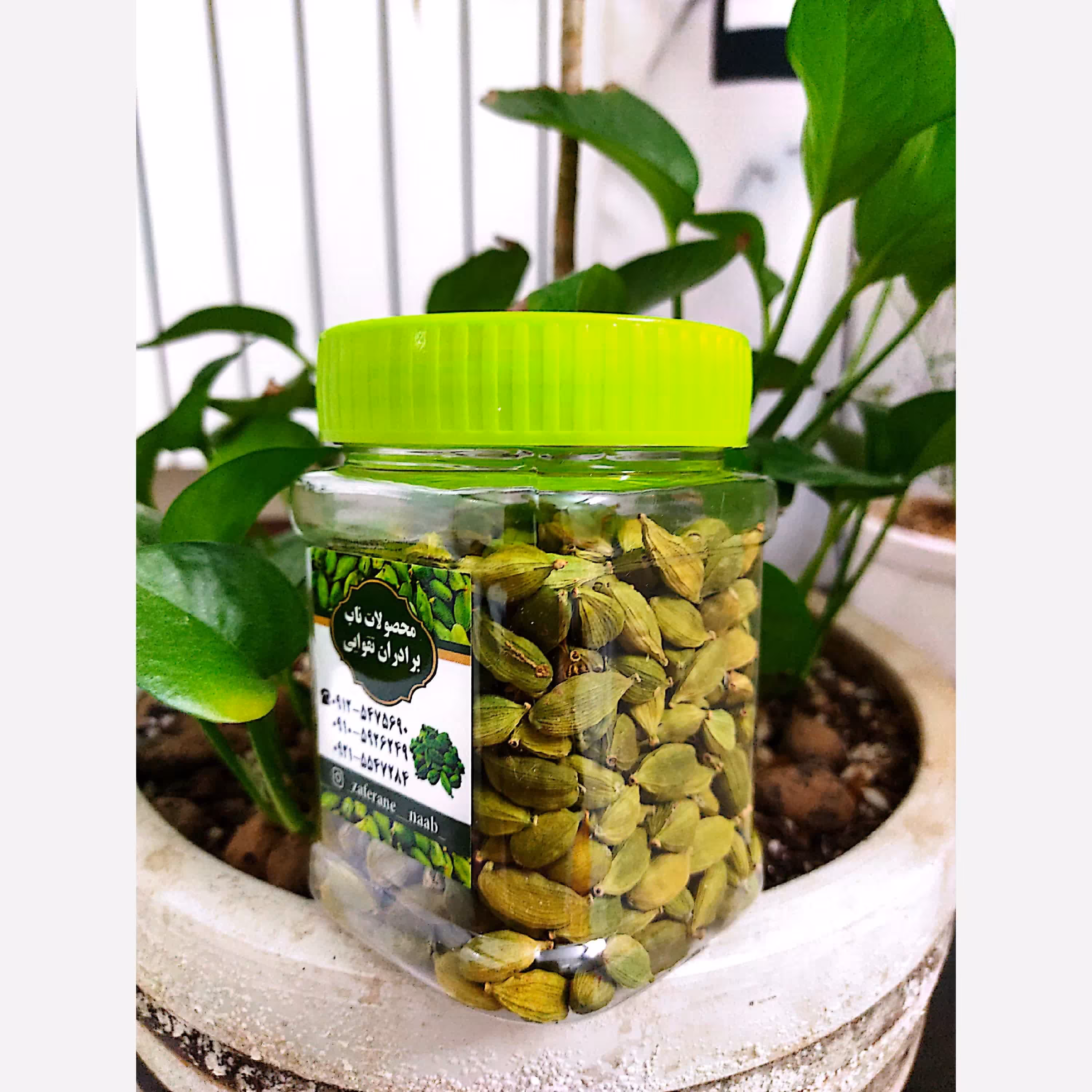 هل بنفش اکبرامپراطور 22مثقالی درجه یک،پرمغز،معطر،باکیفیت عالی