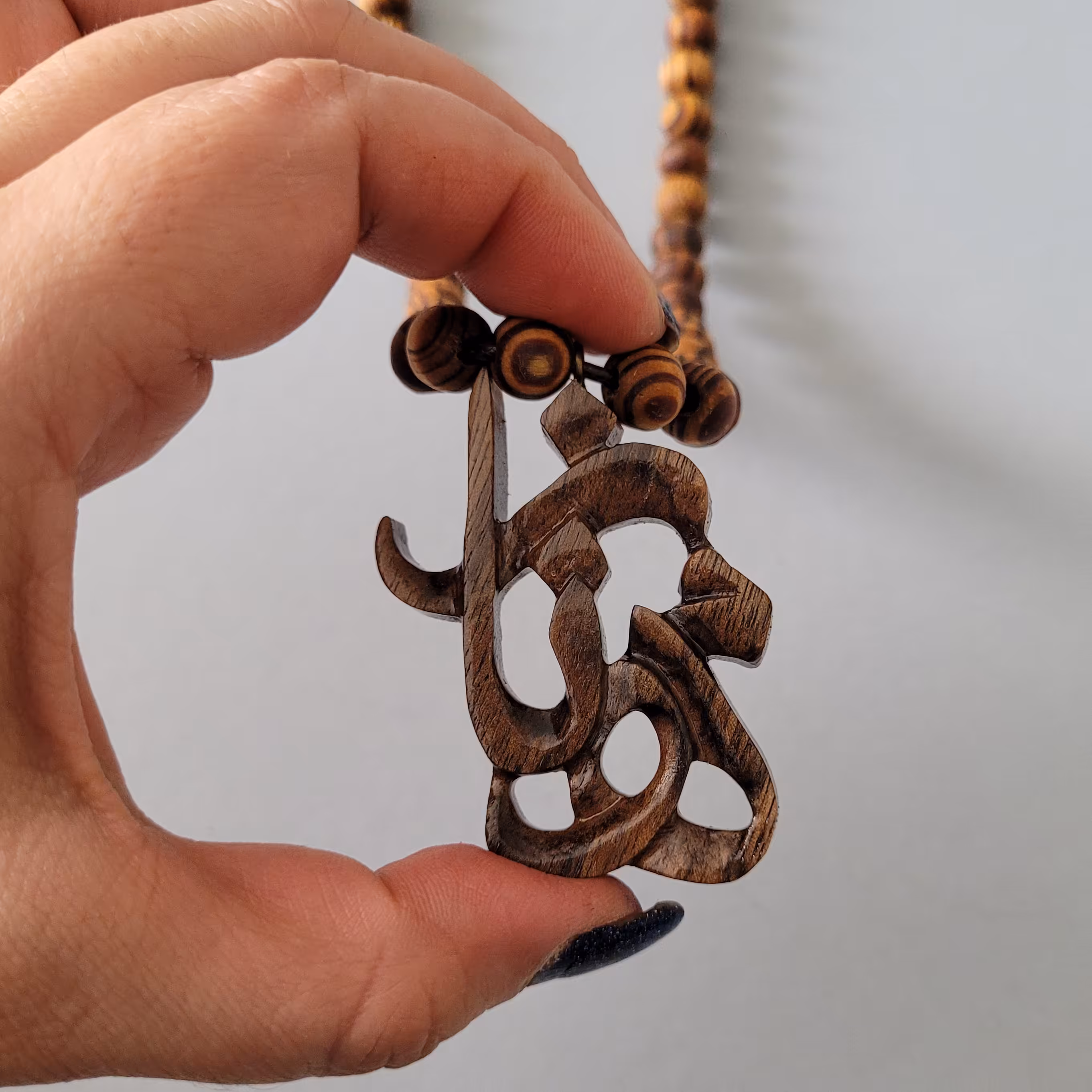 گردنبند اسم مهناز چوبی دستساز چوبی گالری 