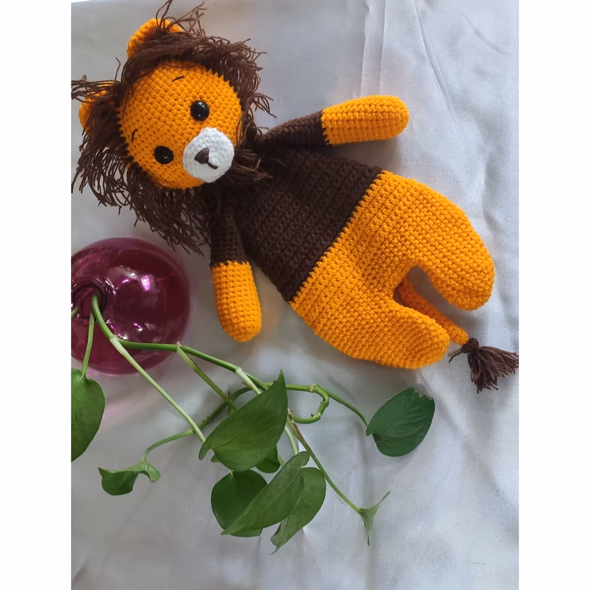 جامدادی بافتنی طرح شیر