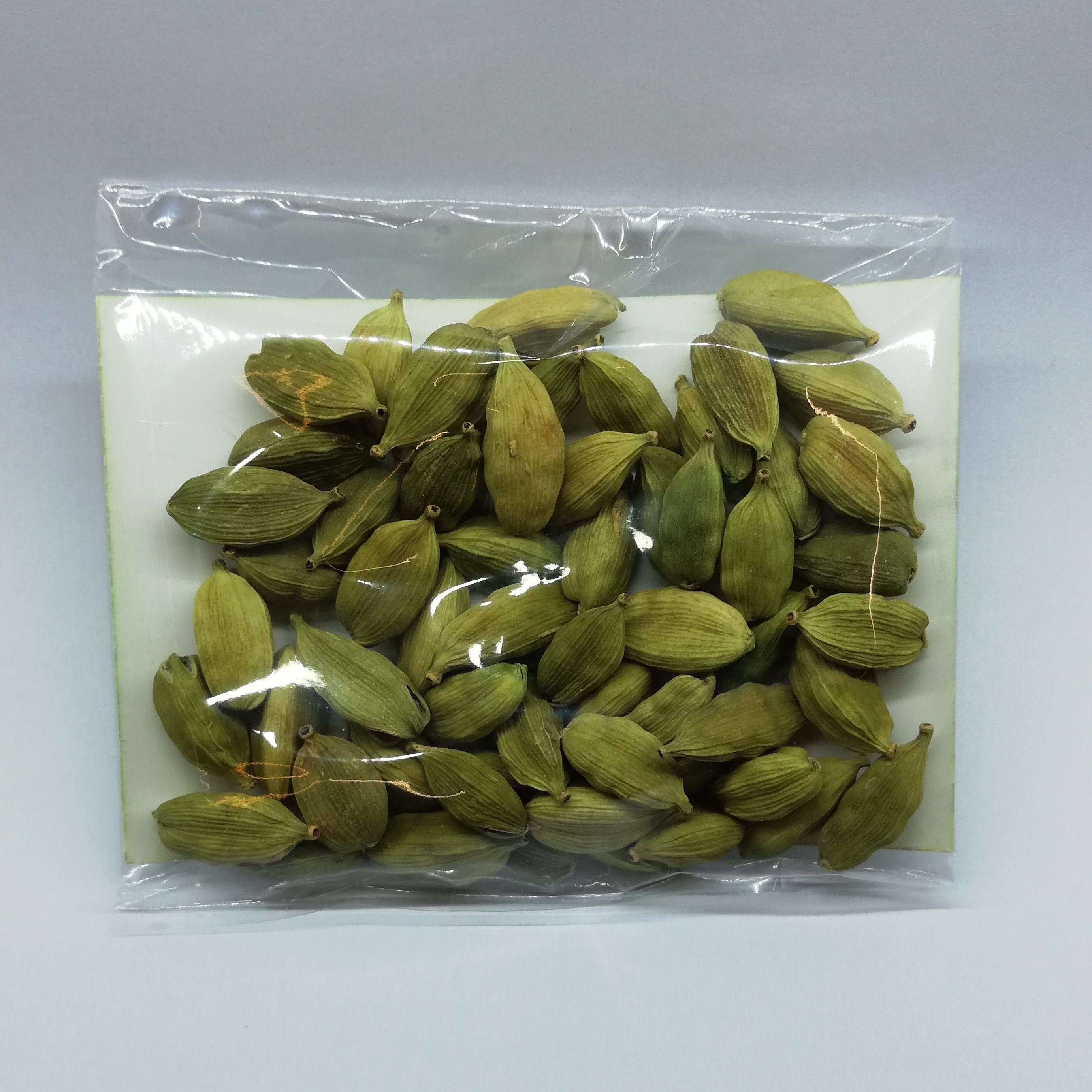 هل سبز اکبر درشت درجه 1 (15 گرم)
