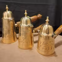 قهوه جوش برنزی درب دار