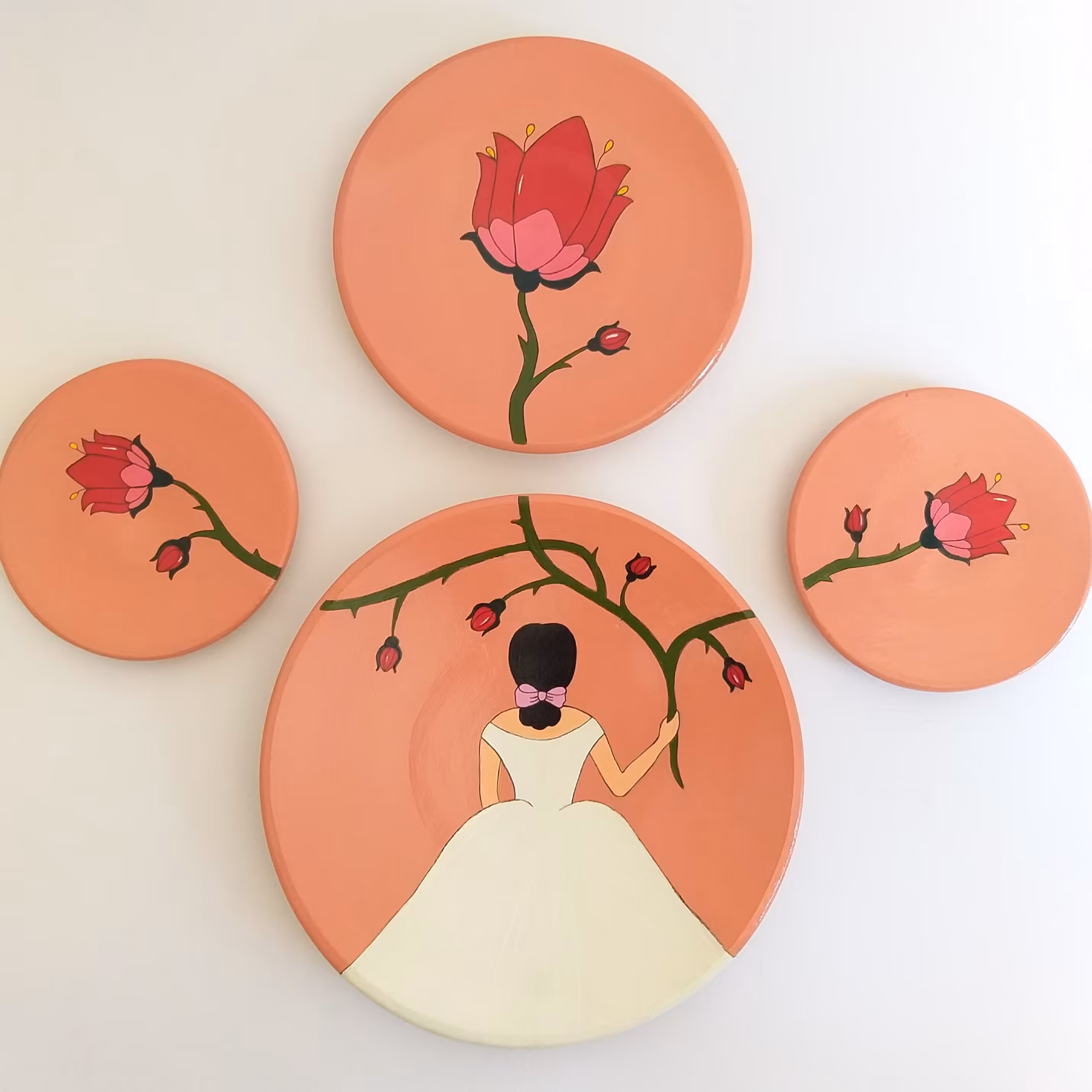 ست دیوارکوب سفالی طرح عروس طراحی دستی مجموعه چهارعددی کدS-2015