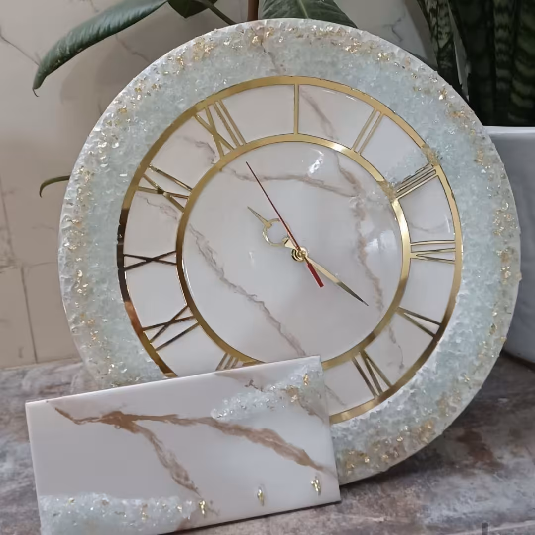 ساعت دیواری رزینی طرح مرمر سفیدمدل عروس قطر 45