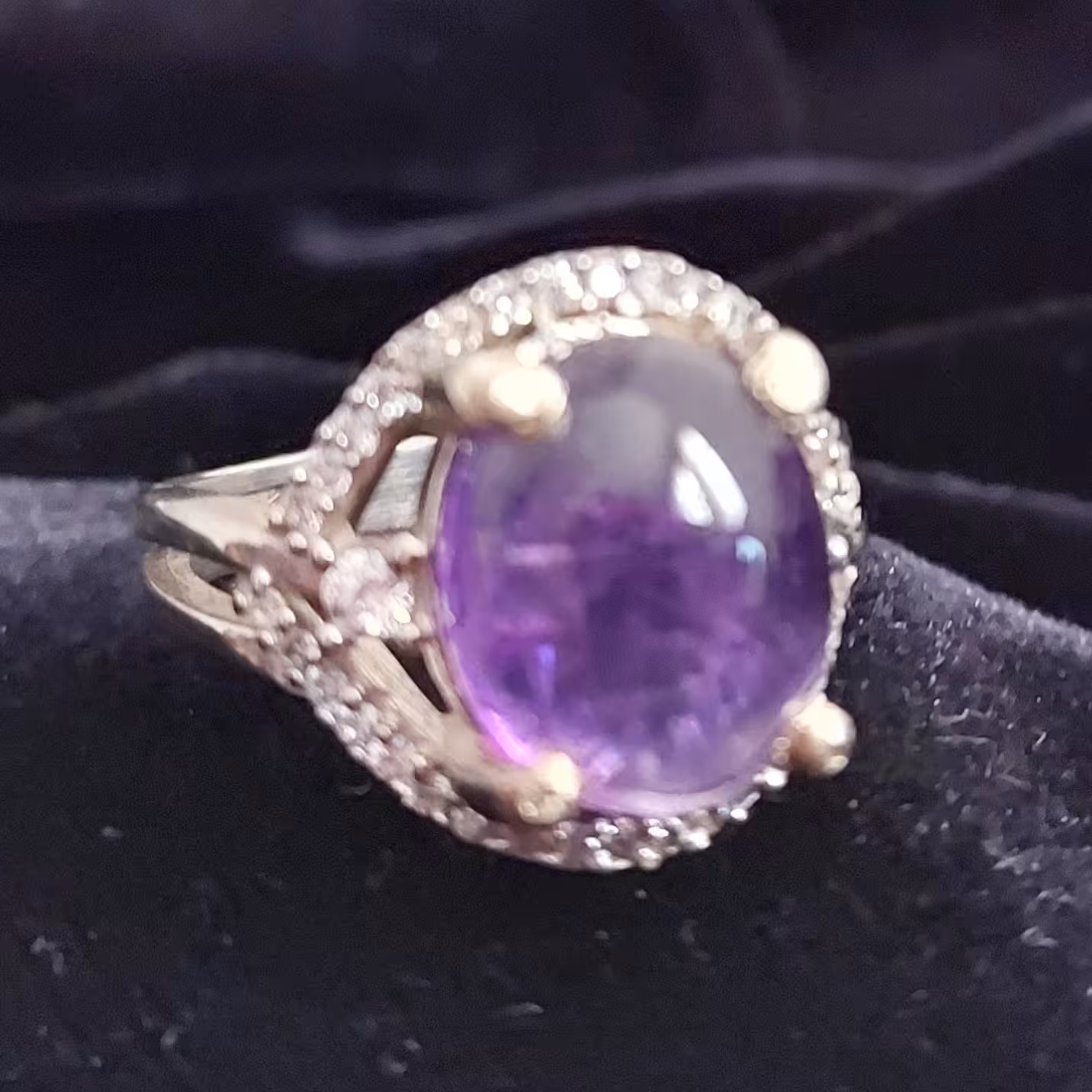 انگشتر نقره زنانه آماتیس (آمتیست) نگین درشت اصل و معدنی بنفش  آقابزرگ 