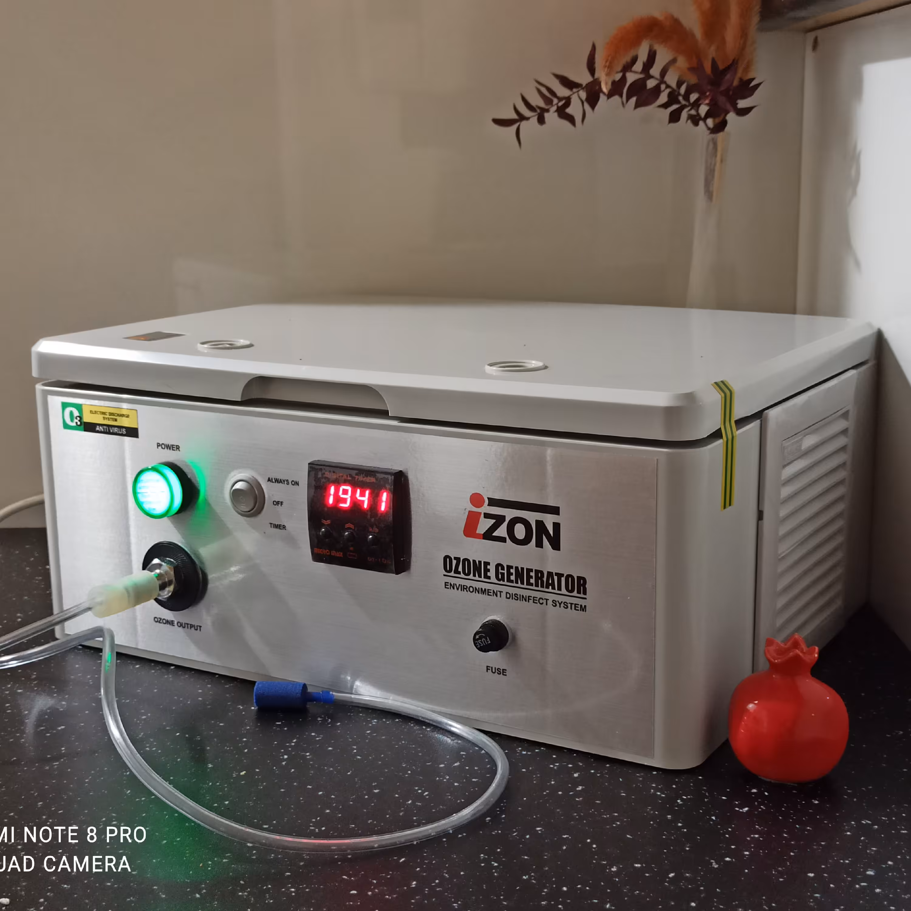 دستگاه ضدعفونی کننده محیط و سطوح و آب ، وانواع خوراکیهاو گوشت و مرغ  و نیز استخر ماهی با گاز اوزون، آیزون