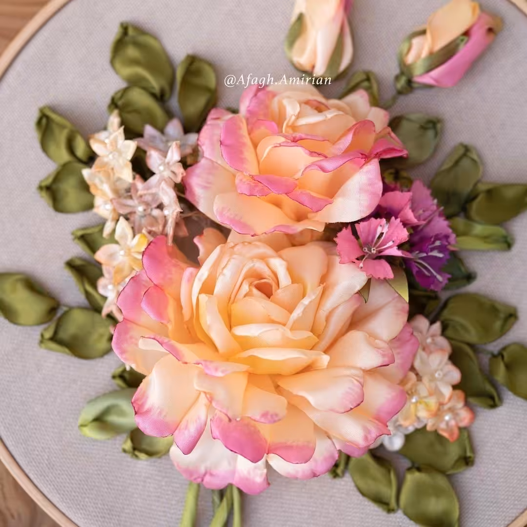 گل برجسته پارچه ای   مخصوص اکسوسری روی کیف و سجاده و....