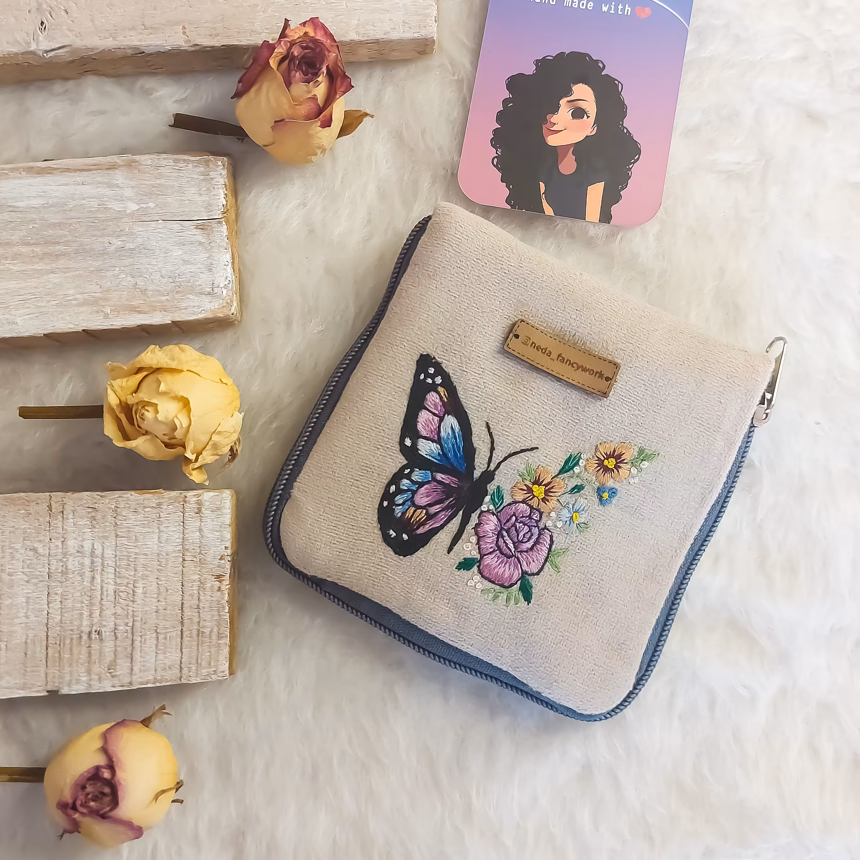 کیف پول جیبی...کیف پولی کوچک و جادار ...گلدوزی شده با دست