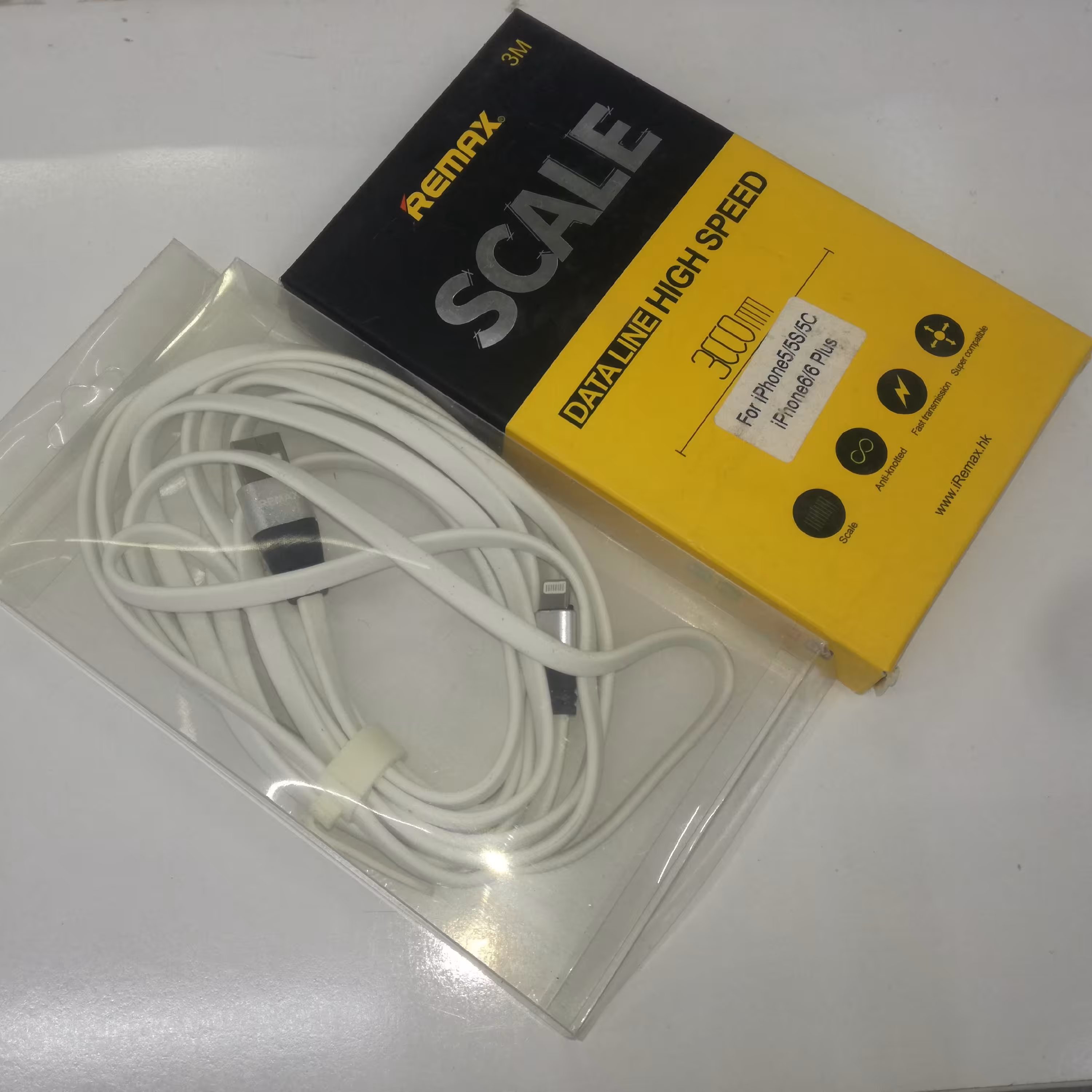 کابل شارژر فلتی آیفونی لایتینگ 3 متری remax