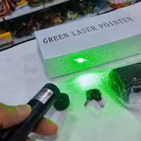 لیزر پوینتر باتری شارژی نور سبز