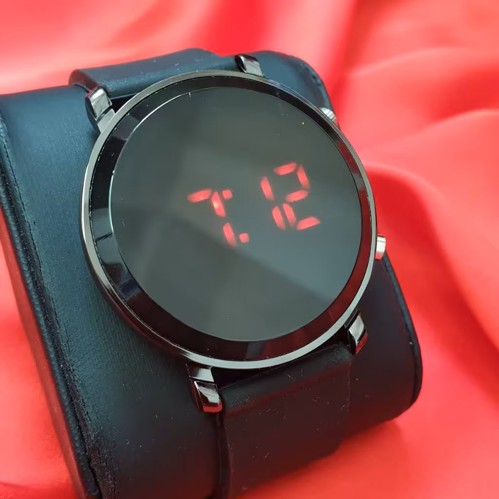 ساعت مچی نمایش دیجیتالی ال ای دی فلزی مشکی LED 