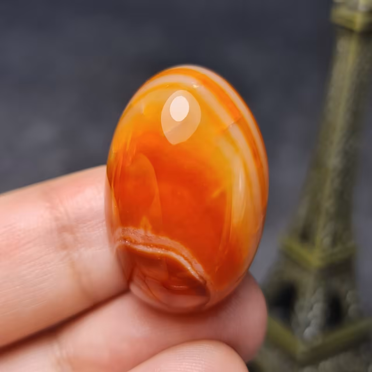  نگین درشت سنگ عقیق سلیمانی خاص اصل معدنی رگه دراگونی 
کد 28195