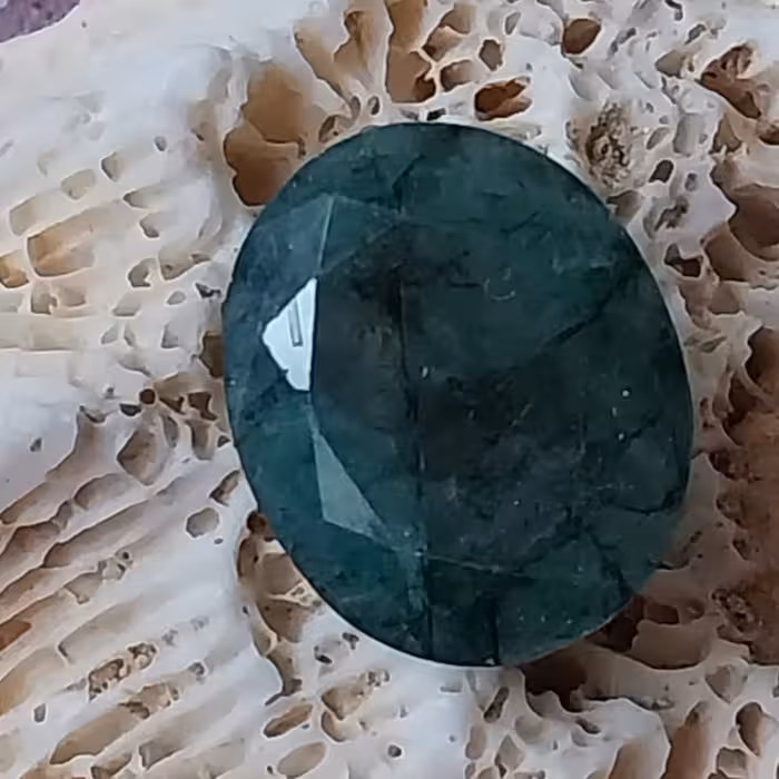 نگین زمرد زامبیا جواهری خوشرنگ