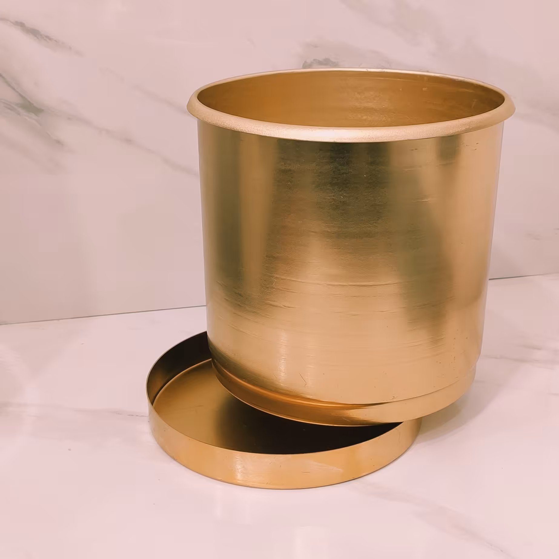 گلدان فلزی 2