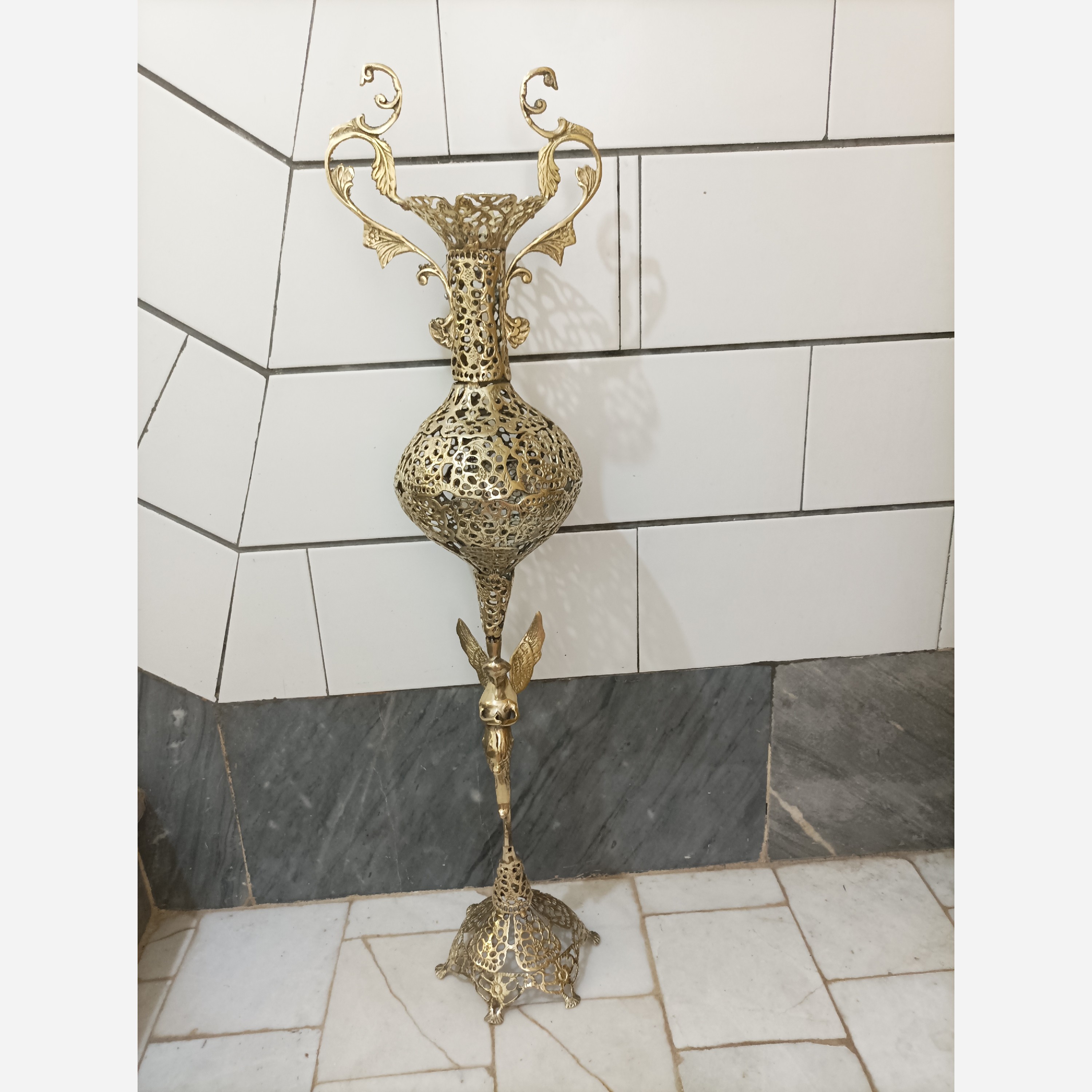گلدان کنار سالنی برنز مدل فرشته
