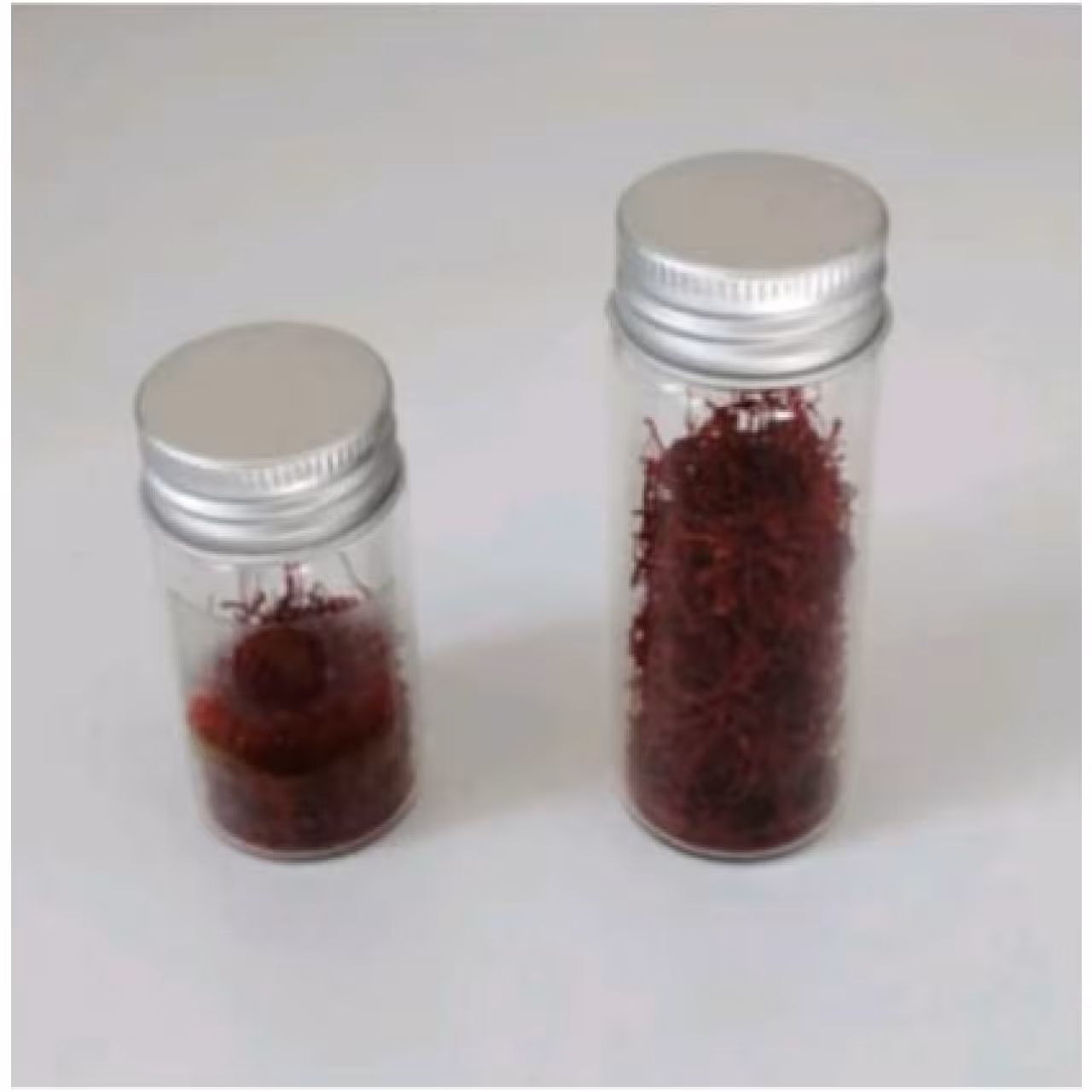 زعفران نگین ممتاز شیشه ایی 3 گرم آقای عطار