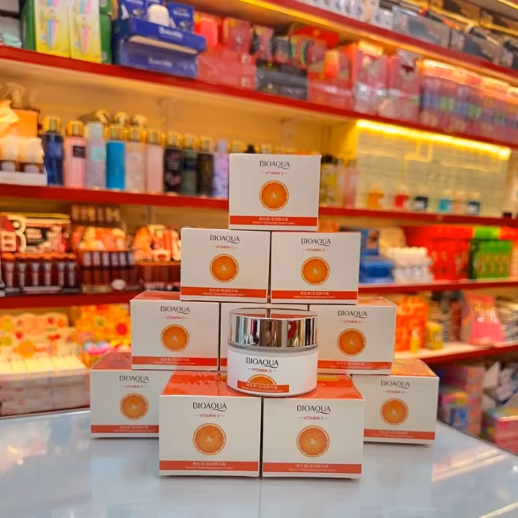 کرم ویتامین سی بیوآکوا روشن کننده وضدپیری پوست BIOAQUA