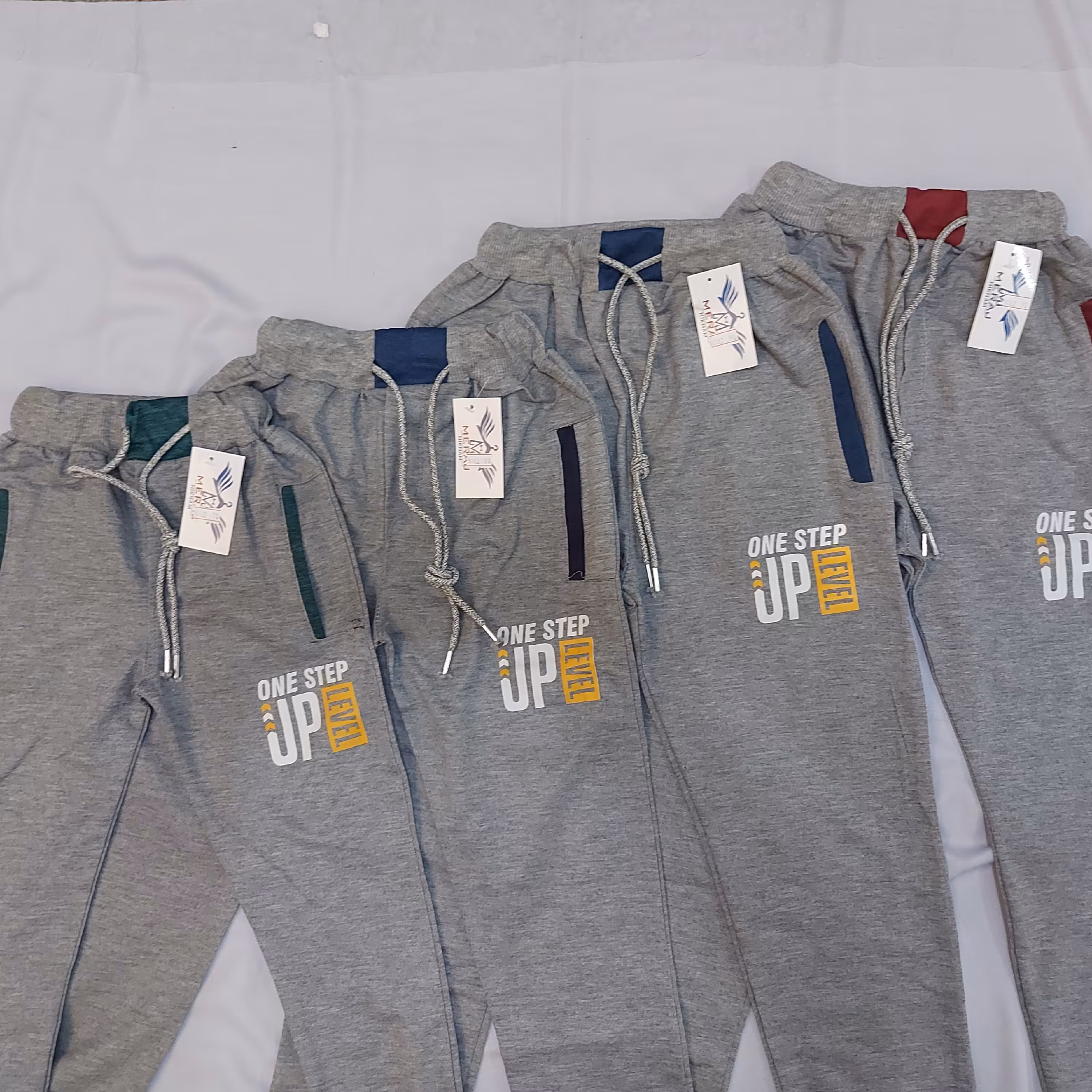 شلوار راحتی پسرانه ملانژ،مدل نیکنام،راحت و بادوام،در دو رنگ خاکستری تیره و روشن، در2 سایز 70،80 