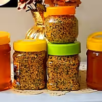 گرده گل زنبور