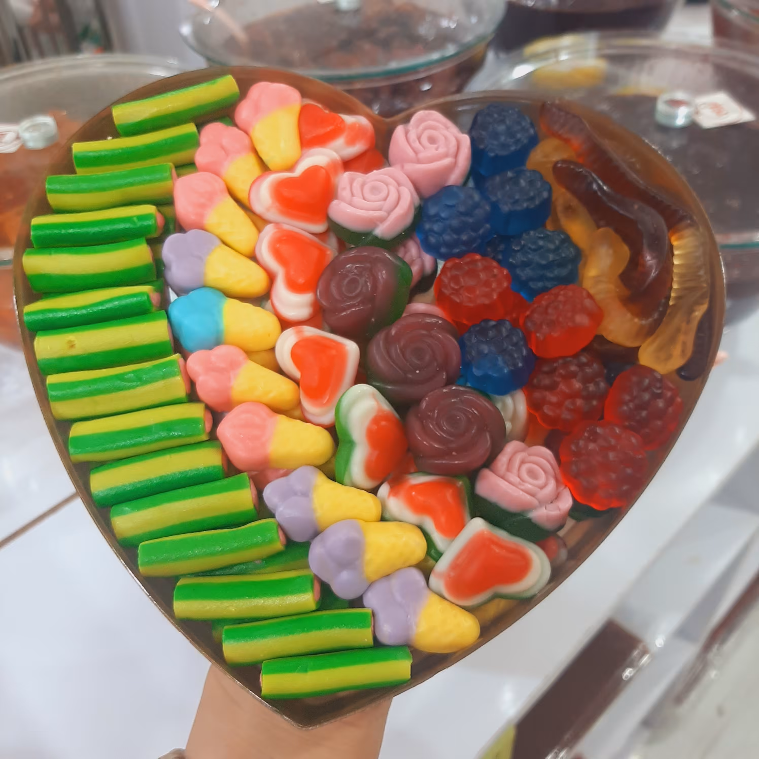 باکس هدیه قلبی پاستیلی